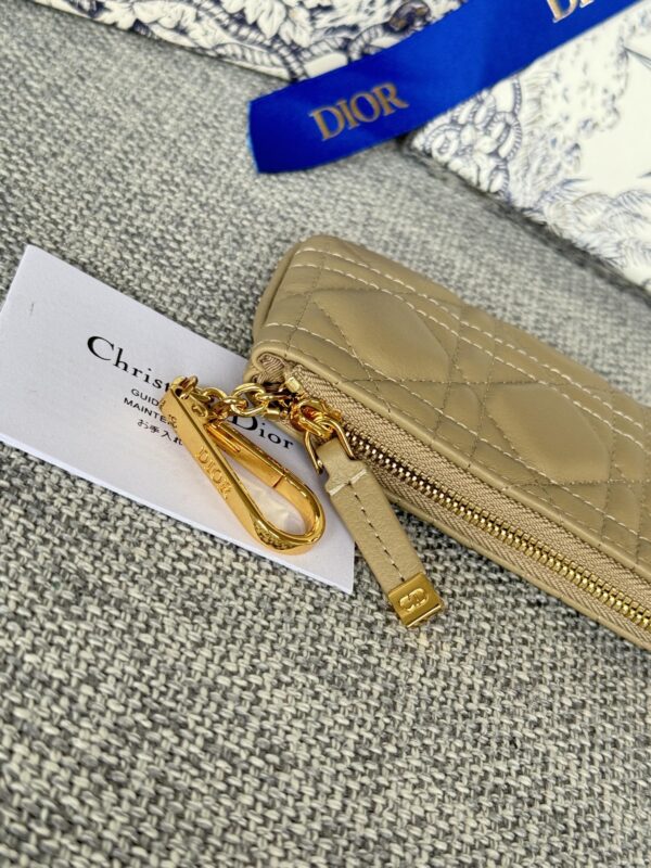 Dior Caro - Image 6