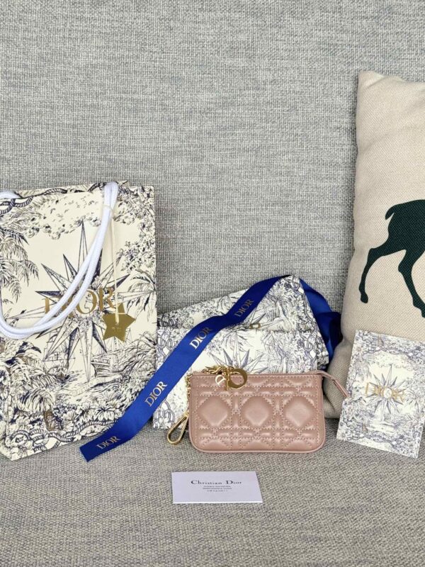 Dior Caro - Image 9