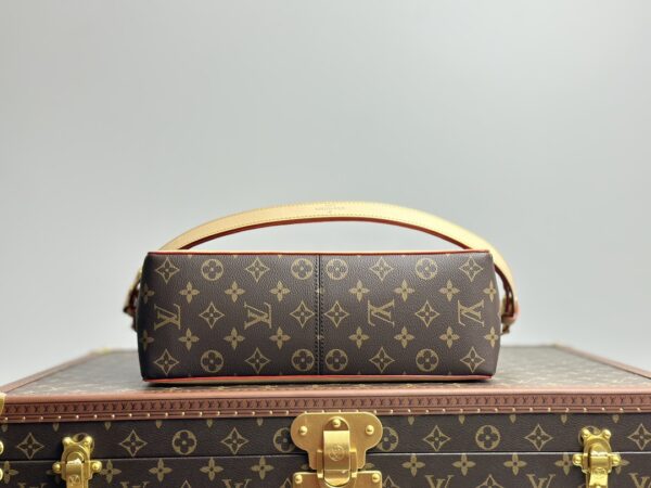 Dauphine - Image 4