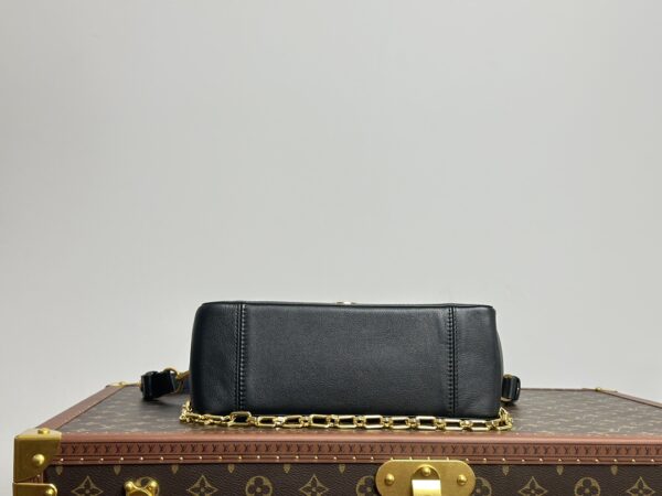 Dauphine - Image 5