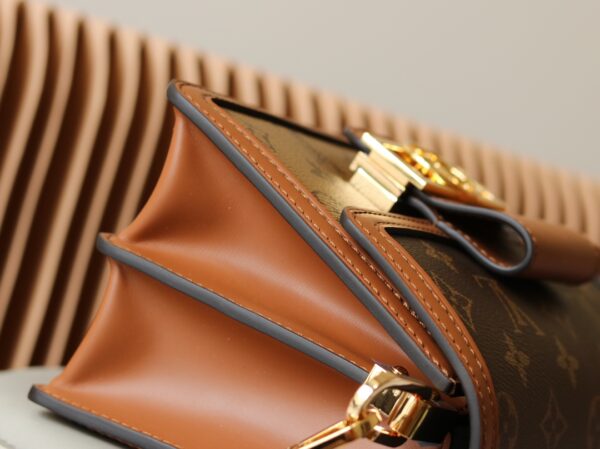 Dauphine - Image 4