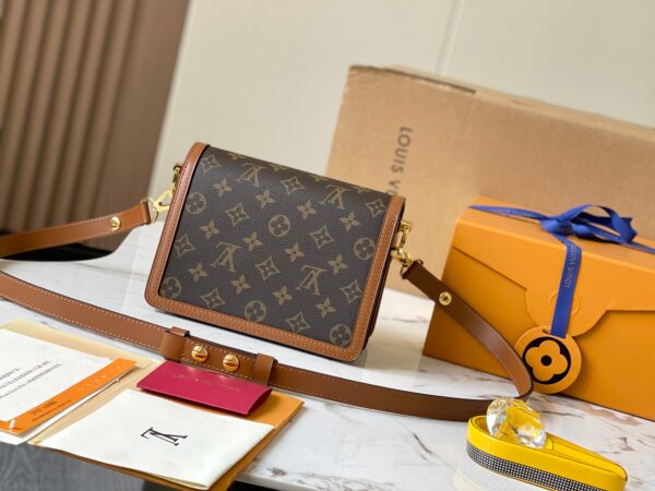 Dauphine - Image 9