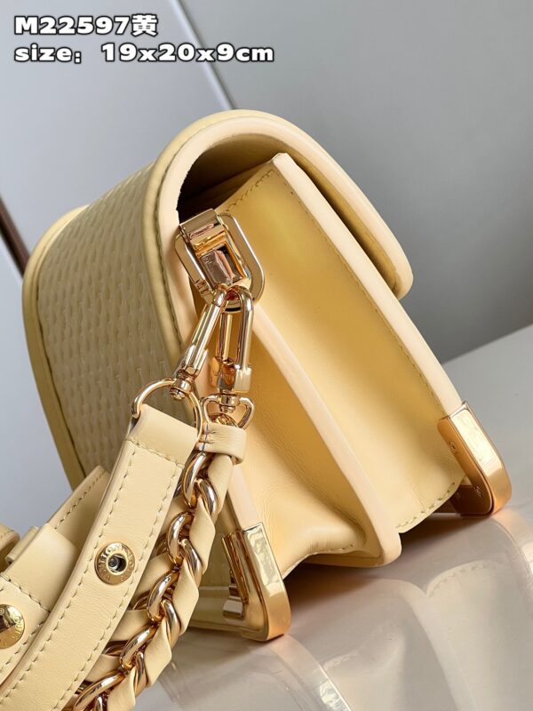 Dauphine - Image 4