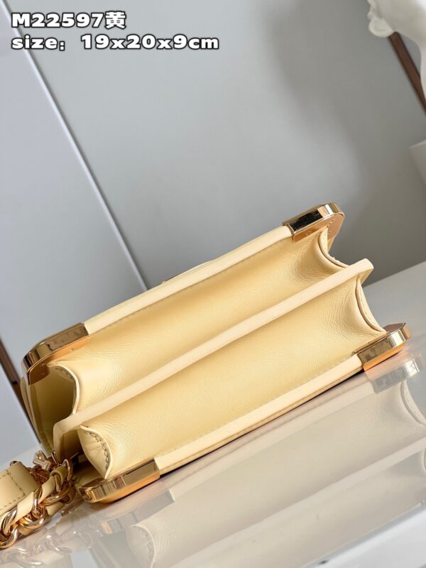 Dauphine - Image 5