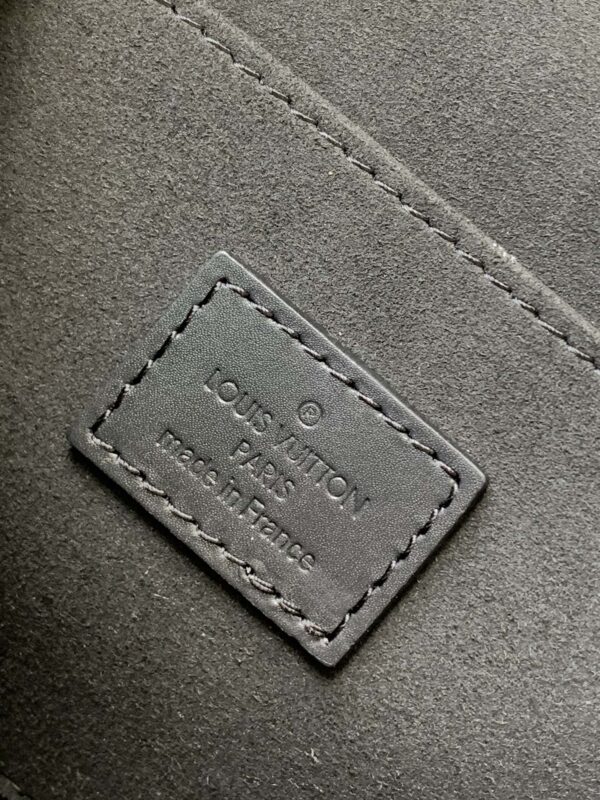 Dauphine - Image 7