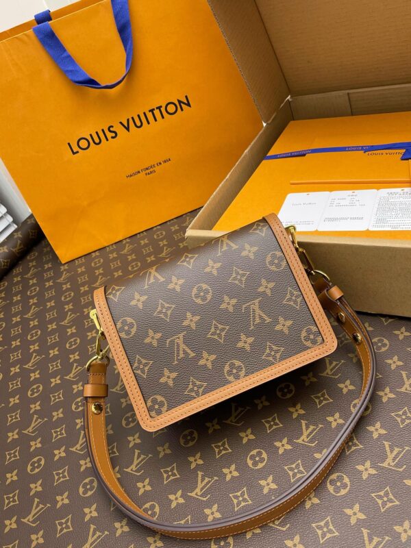 Dauphine - Image 4