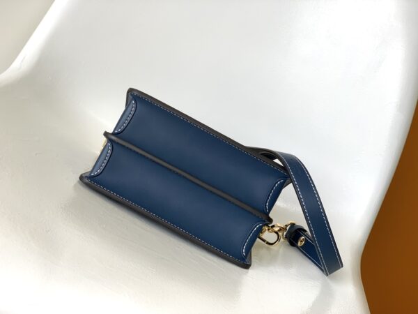 Dauphine - Image 4
