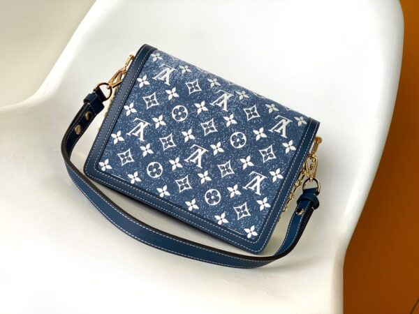 Dauphine - Image 3