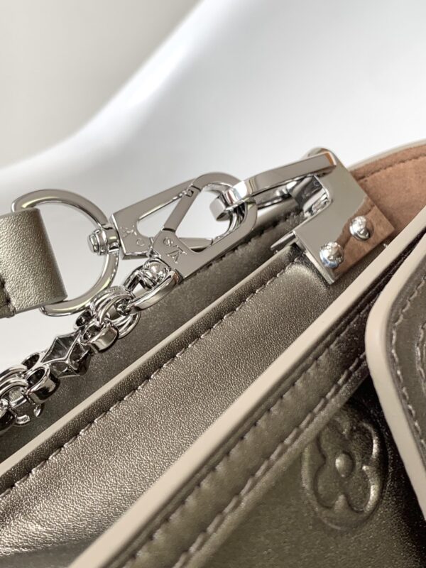 Dauphine - Image 4