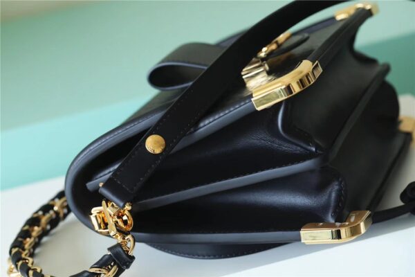 Dauphine - Image 3
