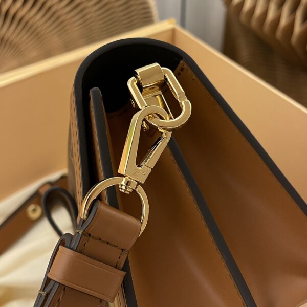 Dauphine - Image 4