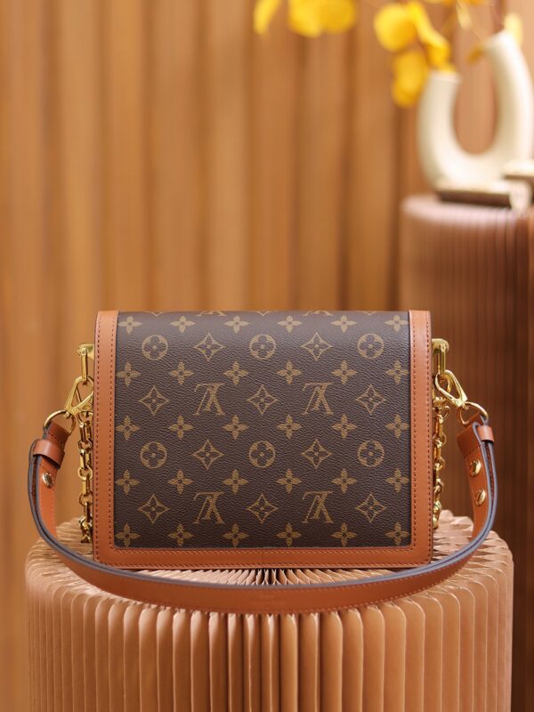 Dauphine - Image 4