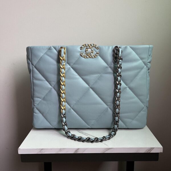 2223 Fall/Winter Collection Mist Blue Lambskin 41CM