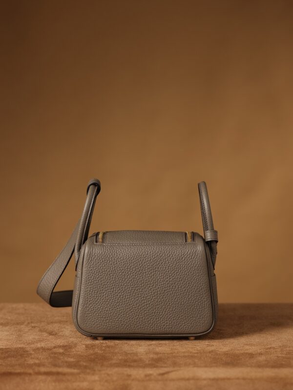 Lindy - Image 7