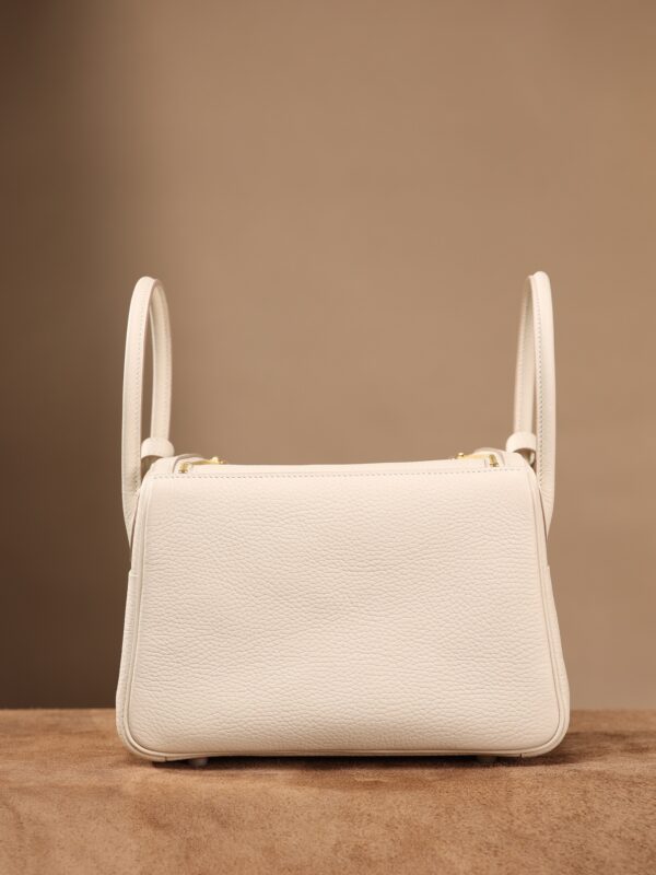 Lindy - Image 8