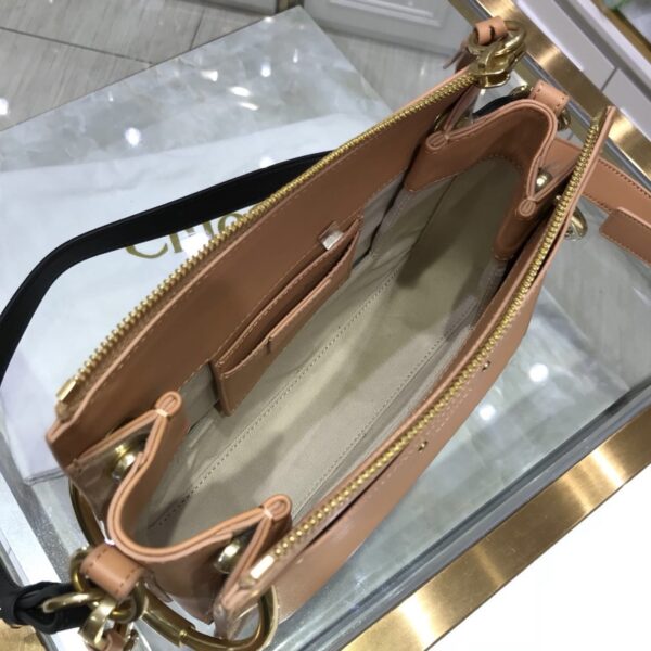 Faye - Image 7