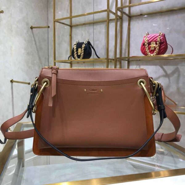 Faye - Image 7
