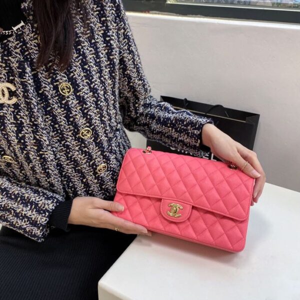 Classic Flap Caviar Calfskin Shoulder Bag in Pink with Gold Hardware, 25cm Grain-Textured Upgrade