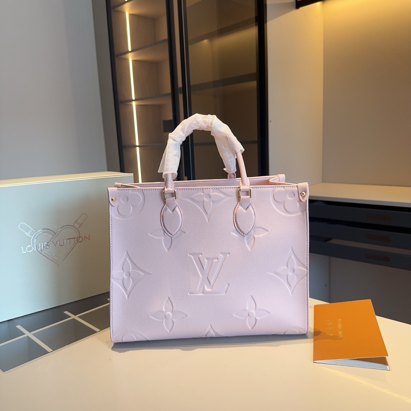 LV OnTheGo Tote in Sakura Pink Embossed Leather – Small & Medium Sizes 25CM/34CM - Image 4