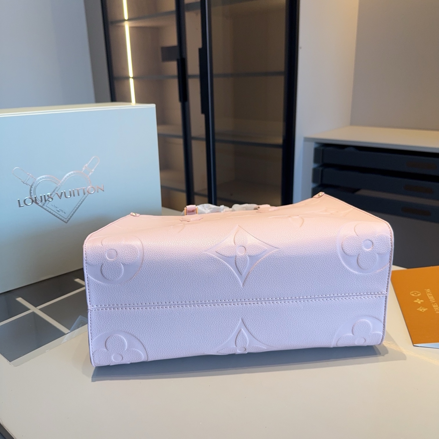 LV OnTheGo Tote in Sakura Pink Embossed Leather – Small & Medium Sizes 25CM/34CM - Image 8