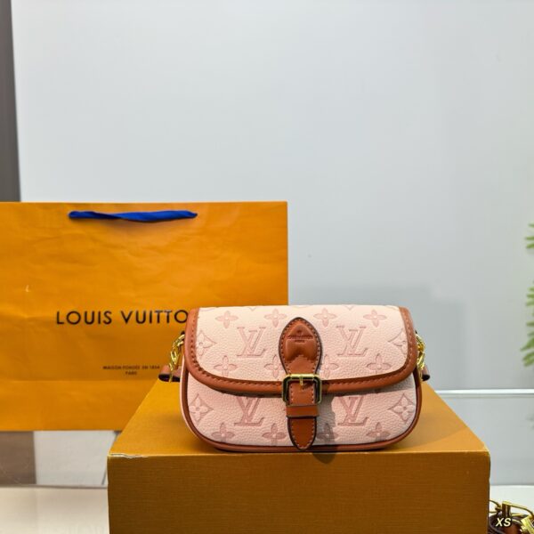 Mini Pink Baguette Bag with Dual Straps – Monogram Embossed Leather 18CM