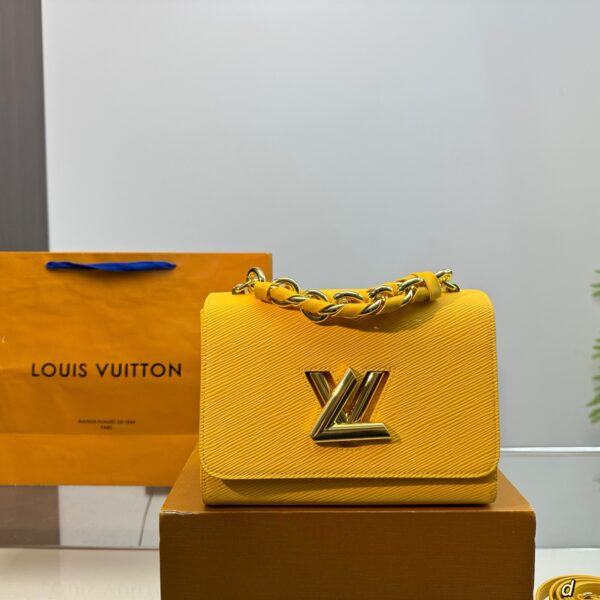 LV Twist Yellow Leather Bag – Iconic Epi Chain Shoulder Bag 23CM