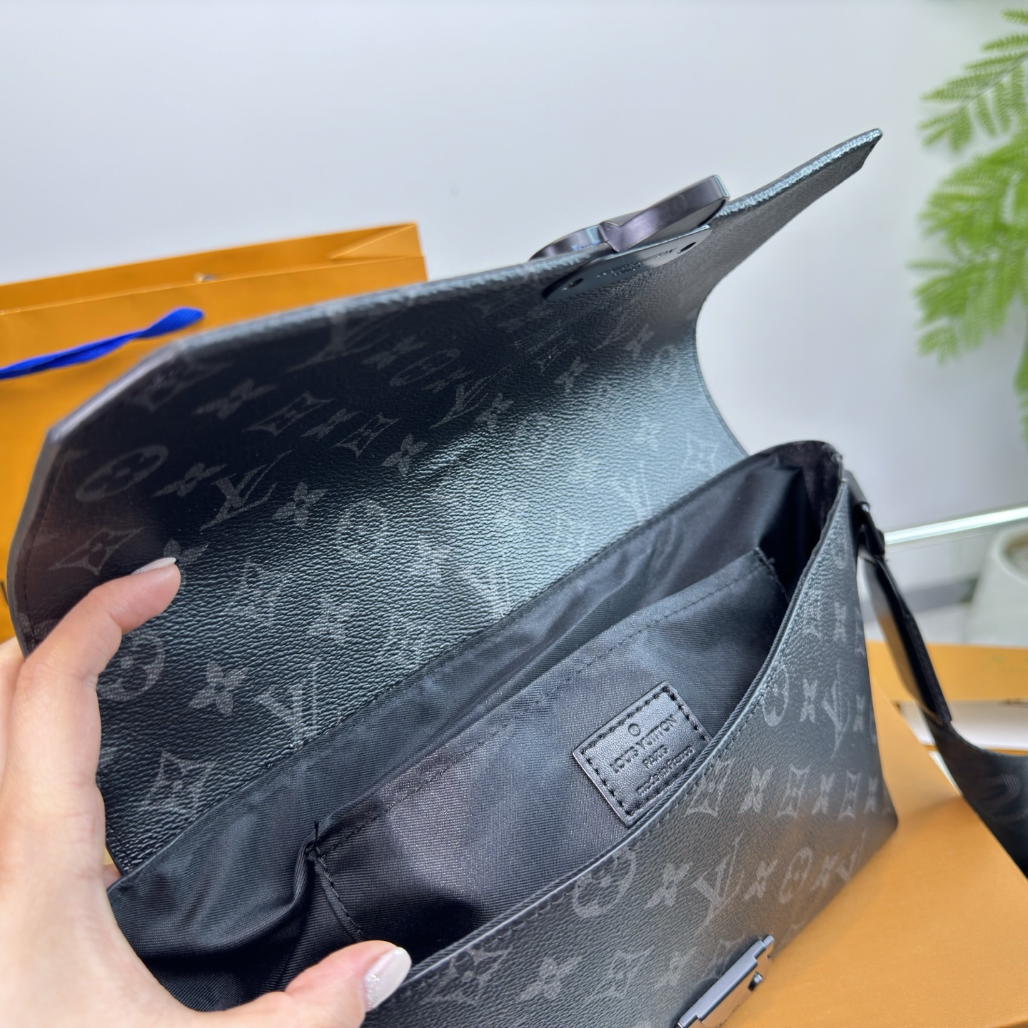 S-Cape Monogram Messenger Bag – Taurillon Leather Crossbody 28CM - Image 9