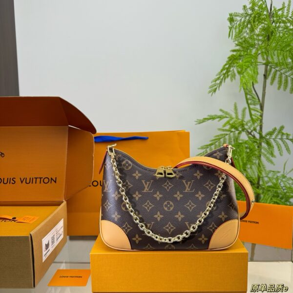 Vintage Style LV Horn Bag – Classic Monogram Shoulder Bag 29CM