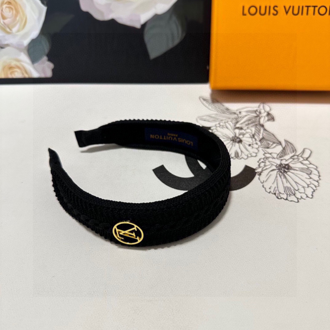 Black Braided Textured Headband – LV-Inspired Emblem in Matte Elegance - Image 2
