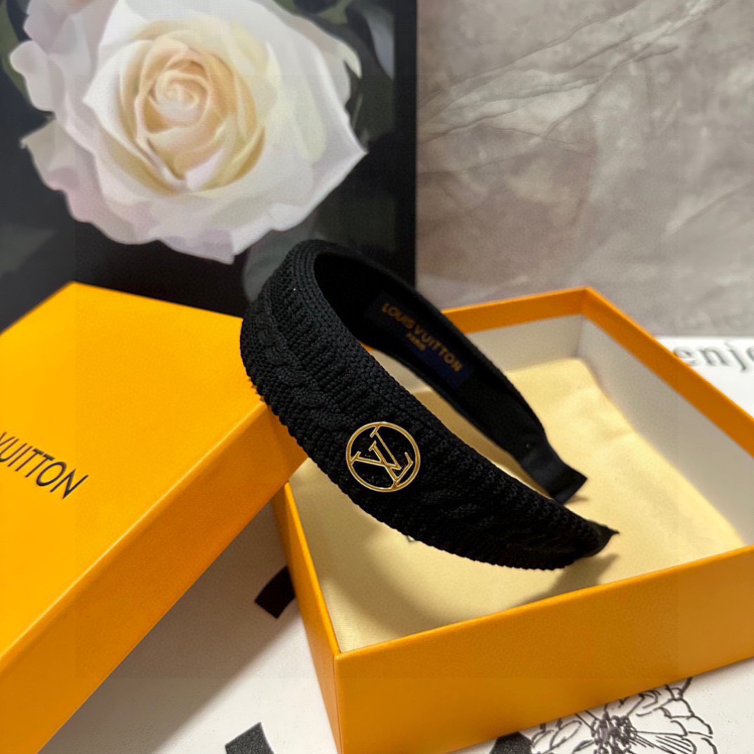 Black Braided Textured Headband – LV-Inspired Emblem in Matte Elegance - Image 5