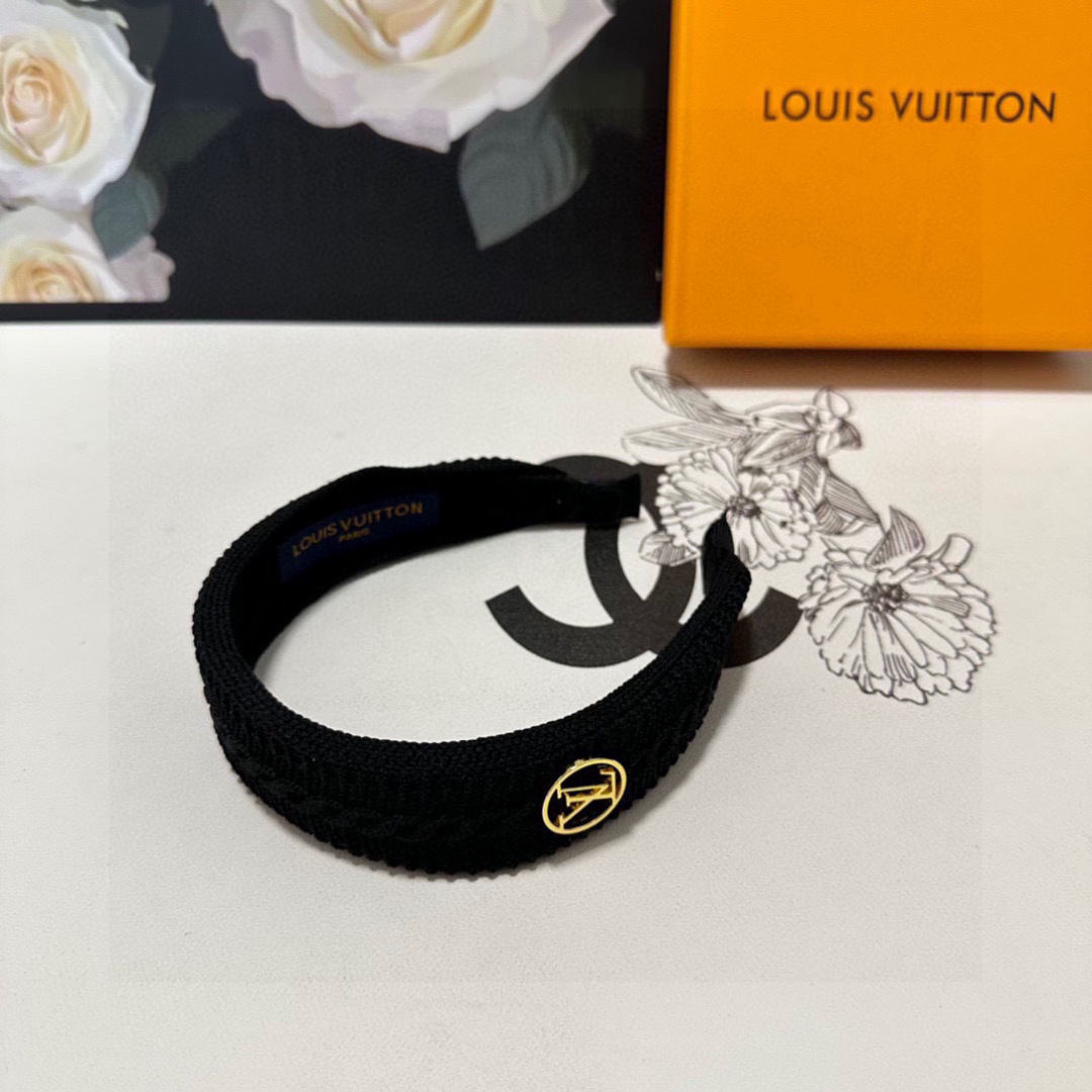 Black Braided Textured Headband – LV-Inspired Emblem in Matte Elegance - Image 8