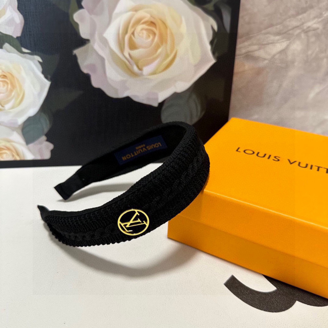 Black Braided Textured Headband – LV-Inspired Emblem in Matte Elegance - Image 9