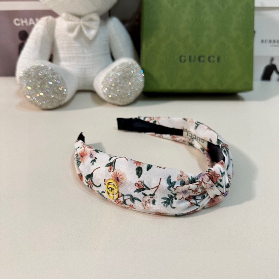 Ivory Floral Padded Headband – Custom Fabric with Gold GG-Inspired Detail - Image 3