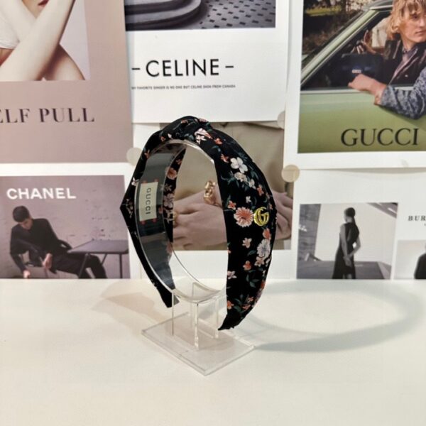 Black Floral Jacquard Headband – Custom Fabric with Gold GG-Inspired Charm