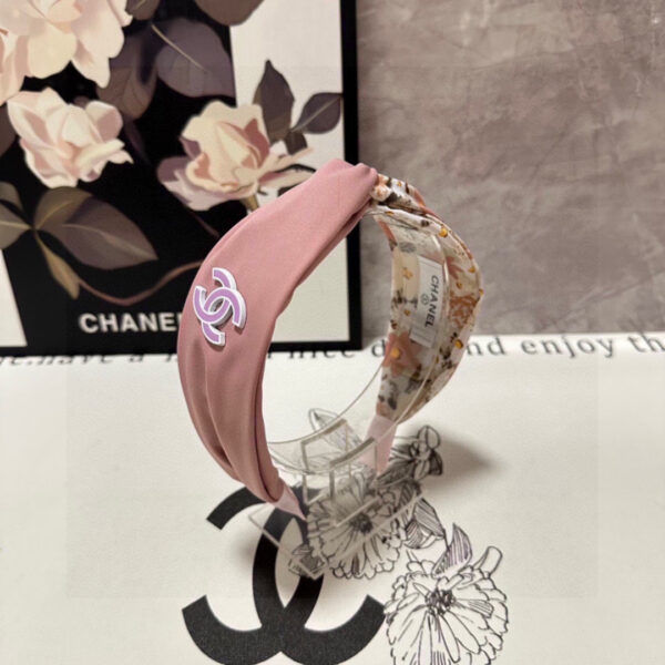 Blush Pink & Floral Contrast Headband – Soft Satin Finish with Logo Accent
