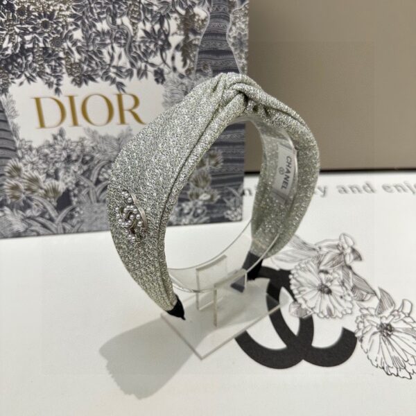 Elegant Silver Metallic Headband – Knotted Design with Pearl Accent Logo