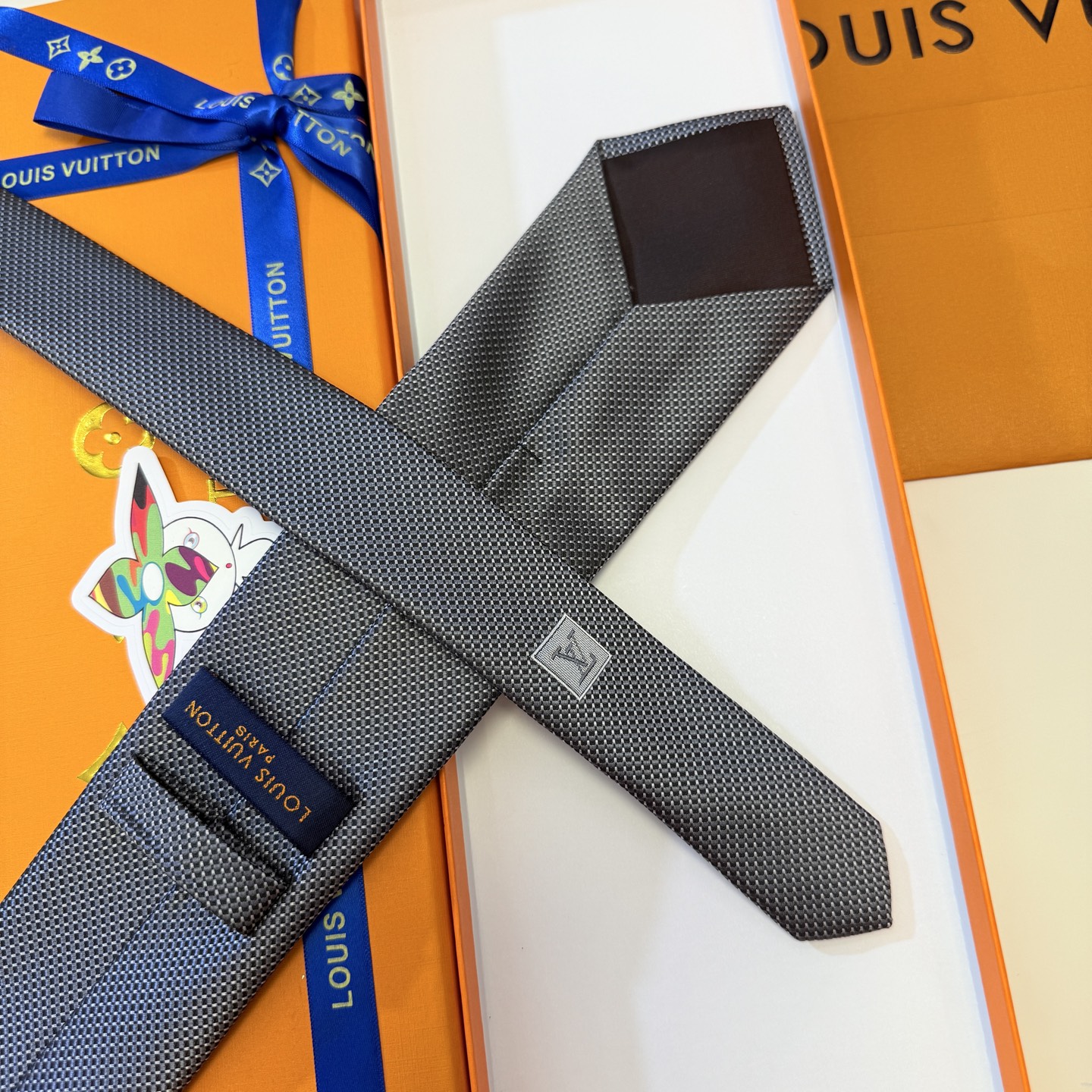 Luxury Woven Silk Tie with Subtle LV Monogram – Business Elegance Redefined - Image 6