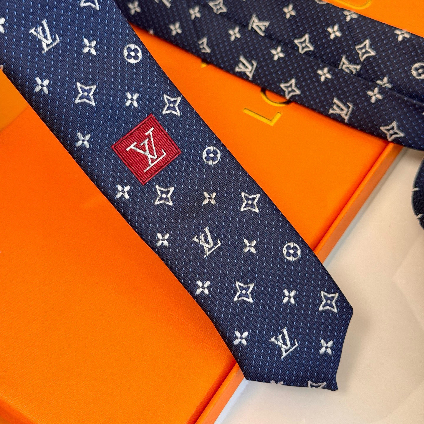 Louis Vuitton Navy Blue Silk Tie with White Monogram Jacquard Pattern - Image 6