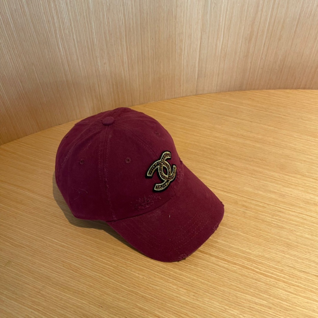 CHANEL Vintage Burgundy Cotton Cap with Crystal CC Logo - Image 4
