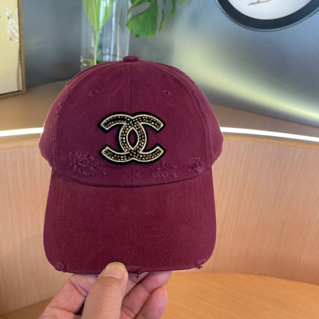 CHANEL Vintage Burgundy Cotton Cap with Crystal CC Logo - Image 6
