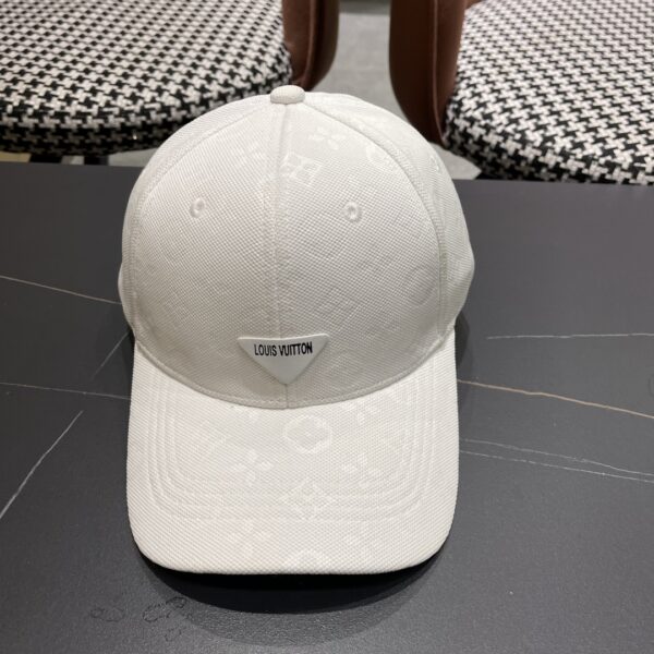 Louis Vuitton White Monogram Baseball Cap – Lightweight Cotton Canvas Street Essential
