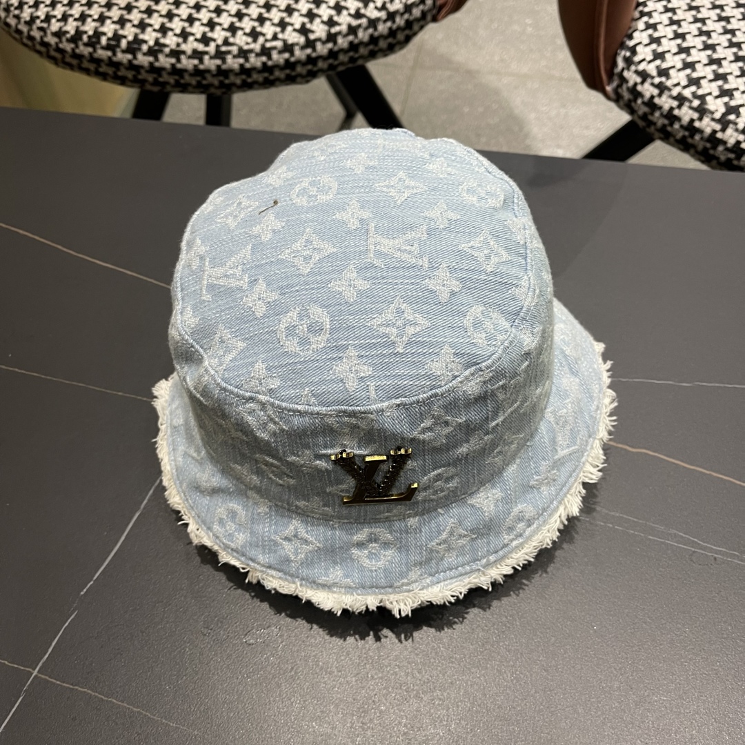 Louis Vuitton Monogram Denim Bucket Hat – Lightweight Jacquard Icon with Frayed Brim - Image 7