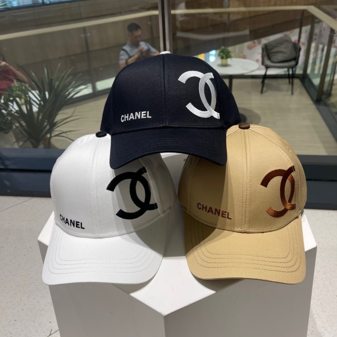 CHANEL Ivory White Embroidered Logo Baseball Cap in Cotton Twill - Image 2