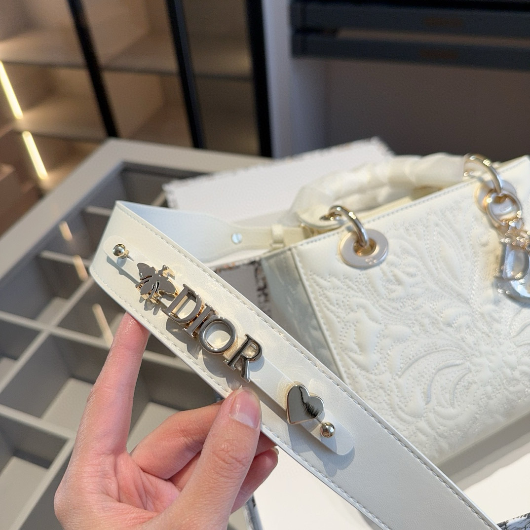 Dior Lady Embossed Leather Bag – Ivory White with Gold Hardware 20cm - Image 5