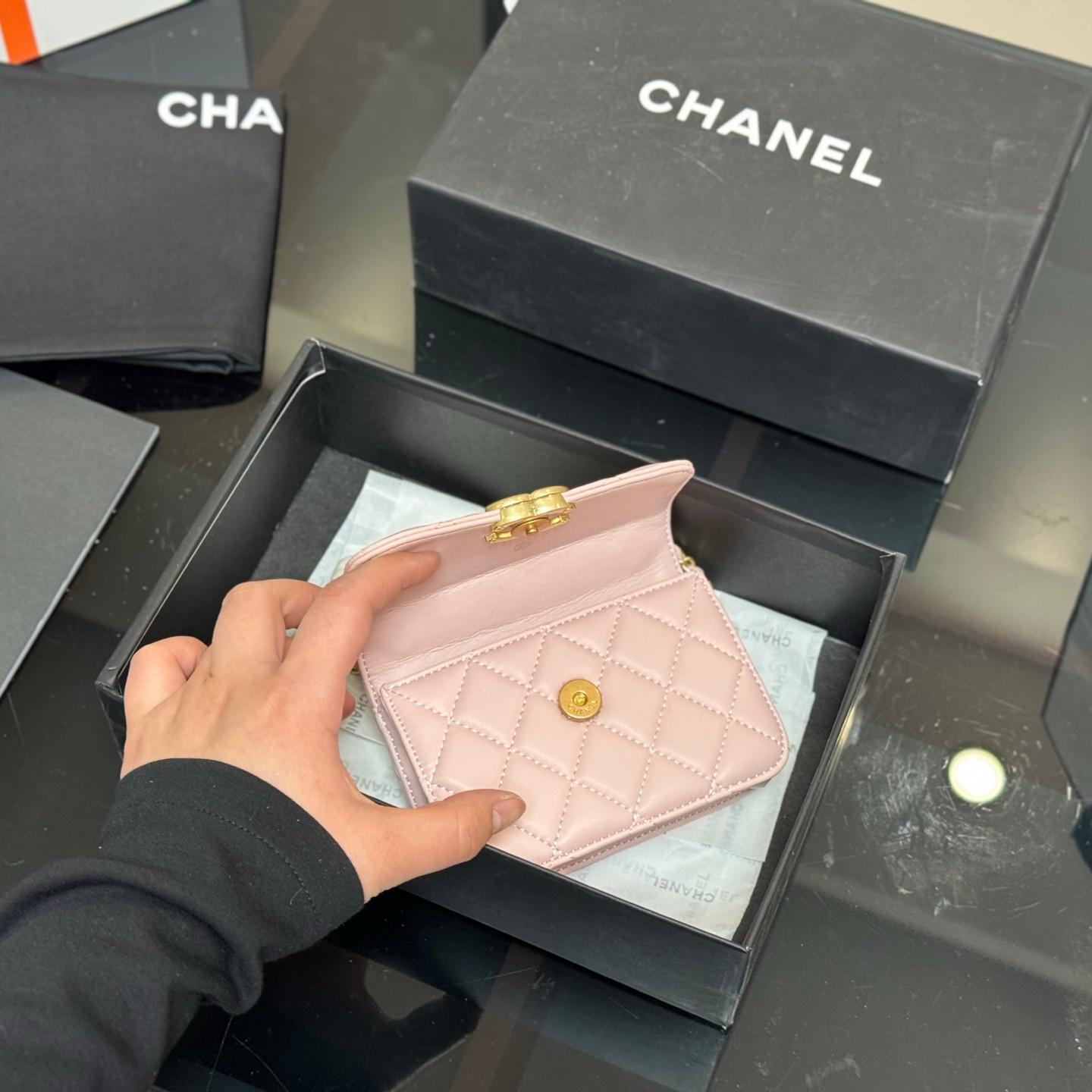 Mini Quilted Leather WOC Bag in Blush Pink with Gold Chain, 12×9cm Chanel-Inspired Micro Edition - Image 5
