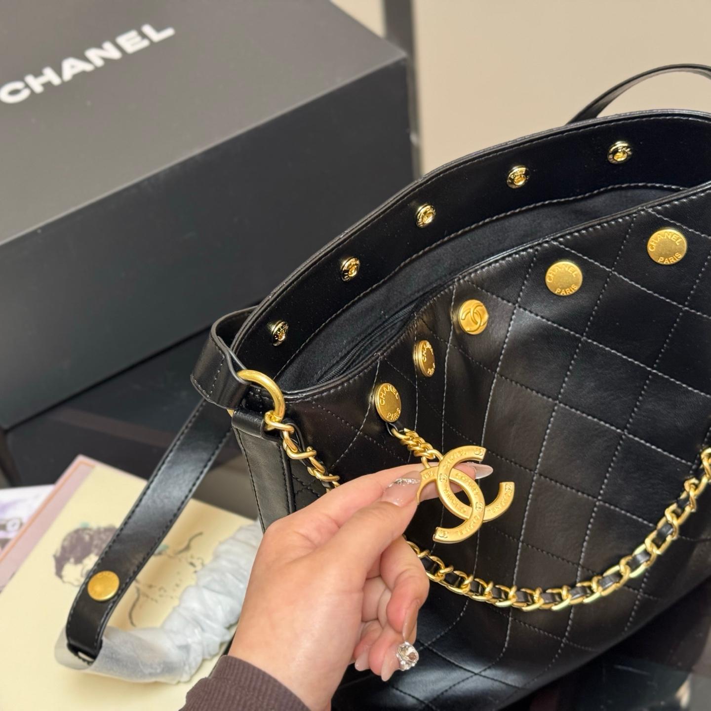 Black Quilted Leather Hobo Bucket Bag with Chain Detail 24CM - Image 5