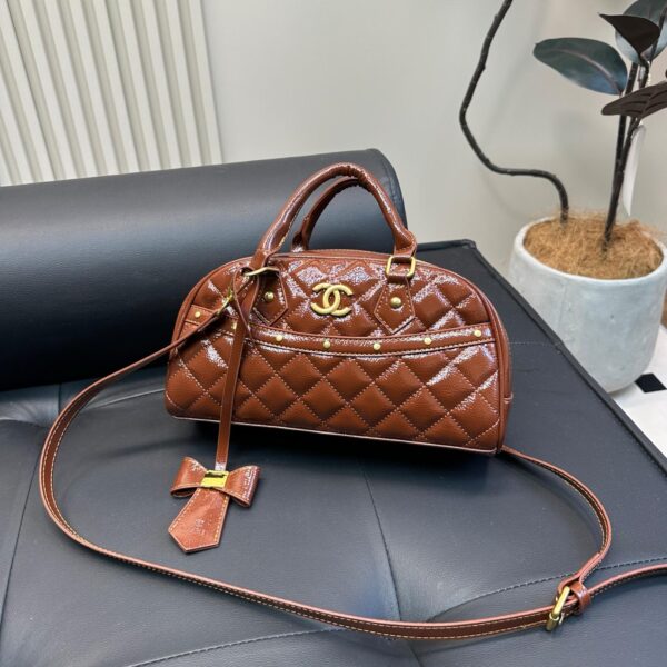 Glossy Quilted Patent Leather Bowling Bag – 28cm