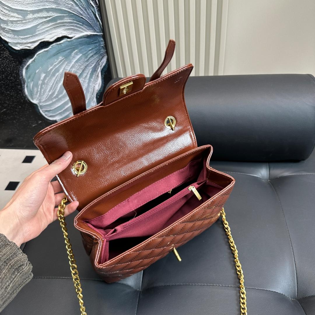 Glossy Patent Leather Messenger Bag – 26cm - Image 9