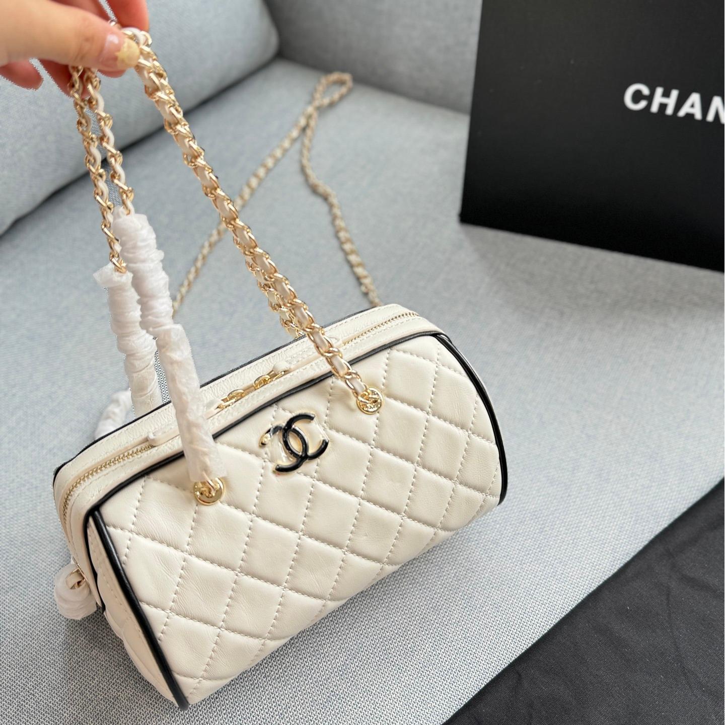 Mini Quilted Bowling Bag with Chain – 19cm Structured Satchel - Image 6