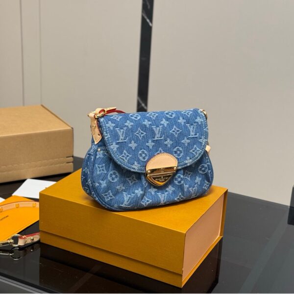Louis Vuitton Sunset Denim Shoulder Bag – Soft Monogram Crossbody for Everyday Style 26CM